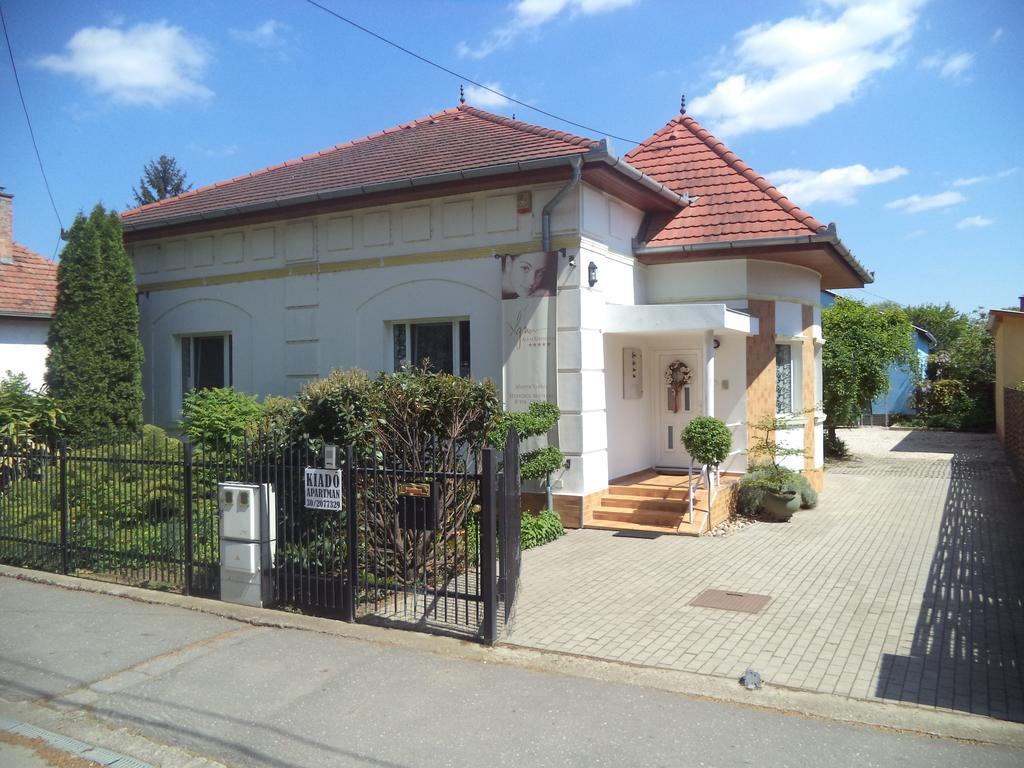 Ferienwohnung Agnes Asszony Apartmanja Hódmezővásárhely Exterior foto