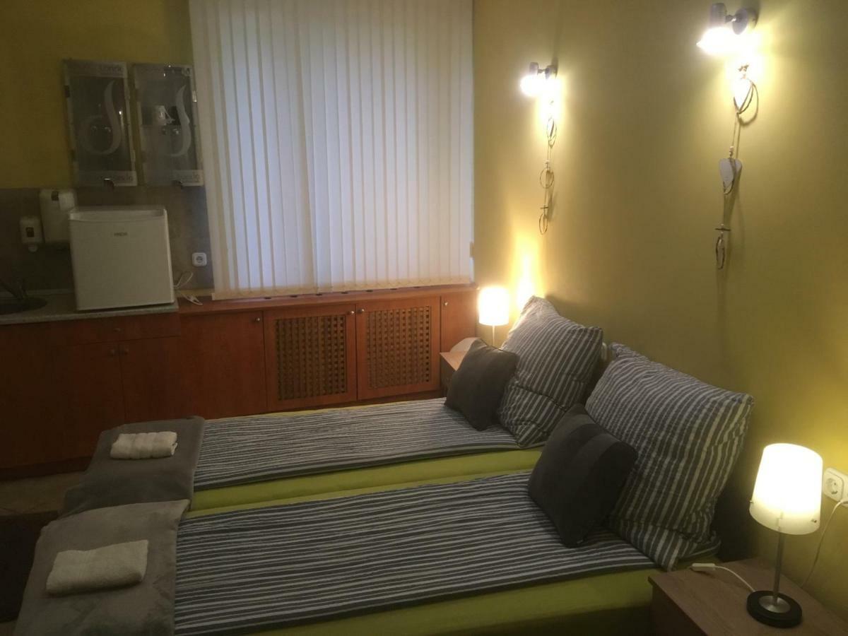 Ferienwohnung Agnes Asszony Apartmanja Hódmezővásárhely Exterior foto